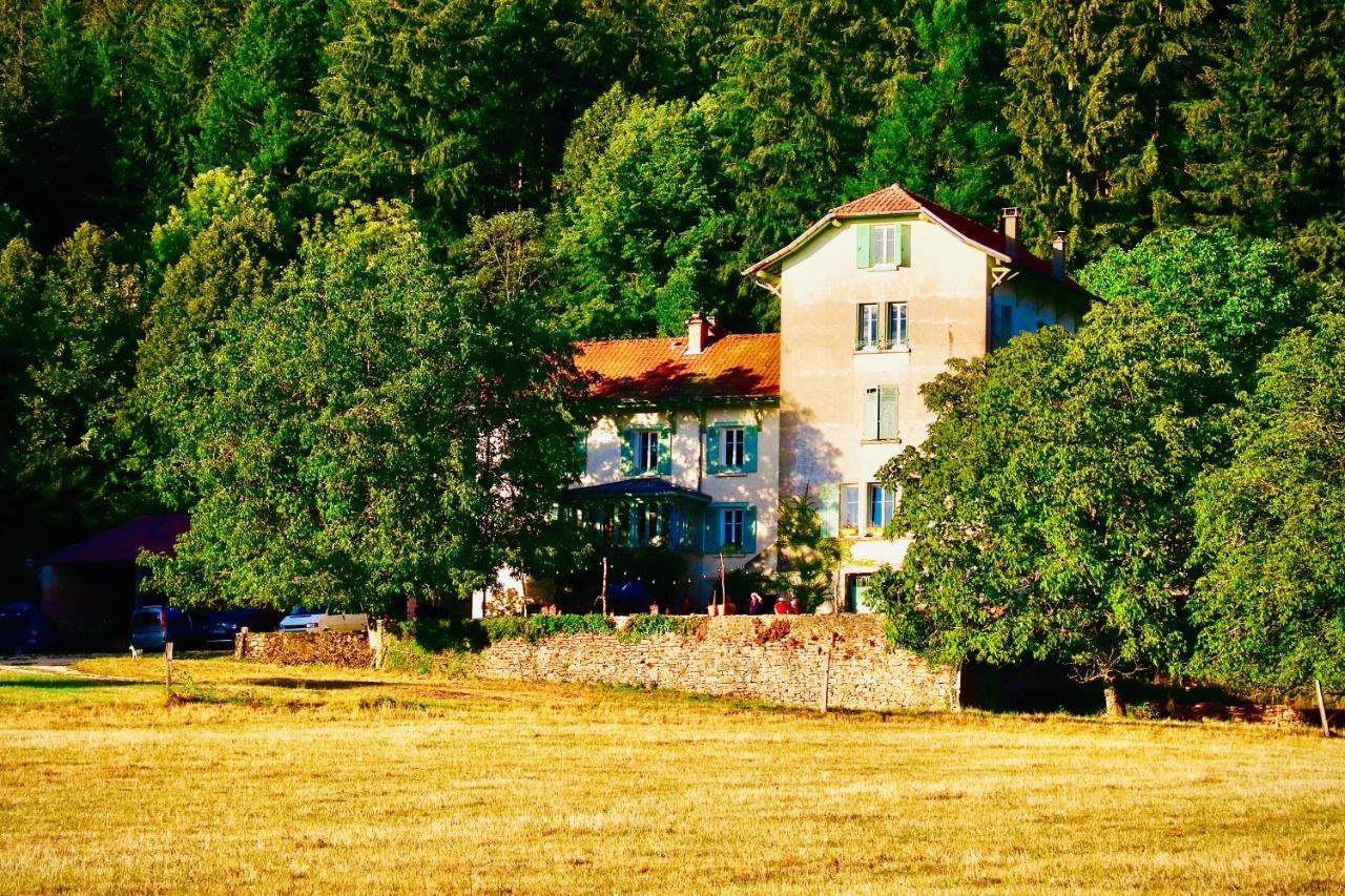 Le Grand Dehors 01 Hotell Cerdon  Exteriör bild